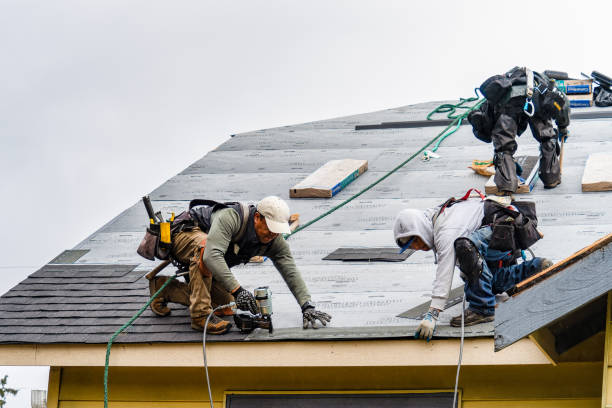 Professional Gutter Installation technician working in Lake Como, PA
